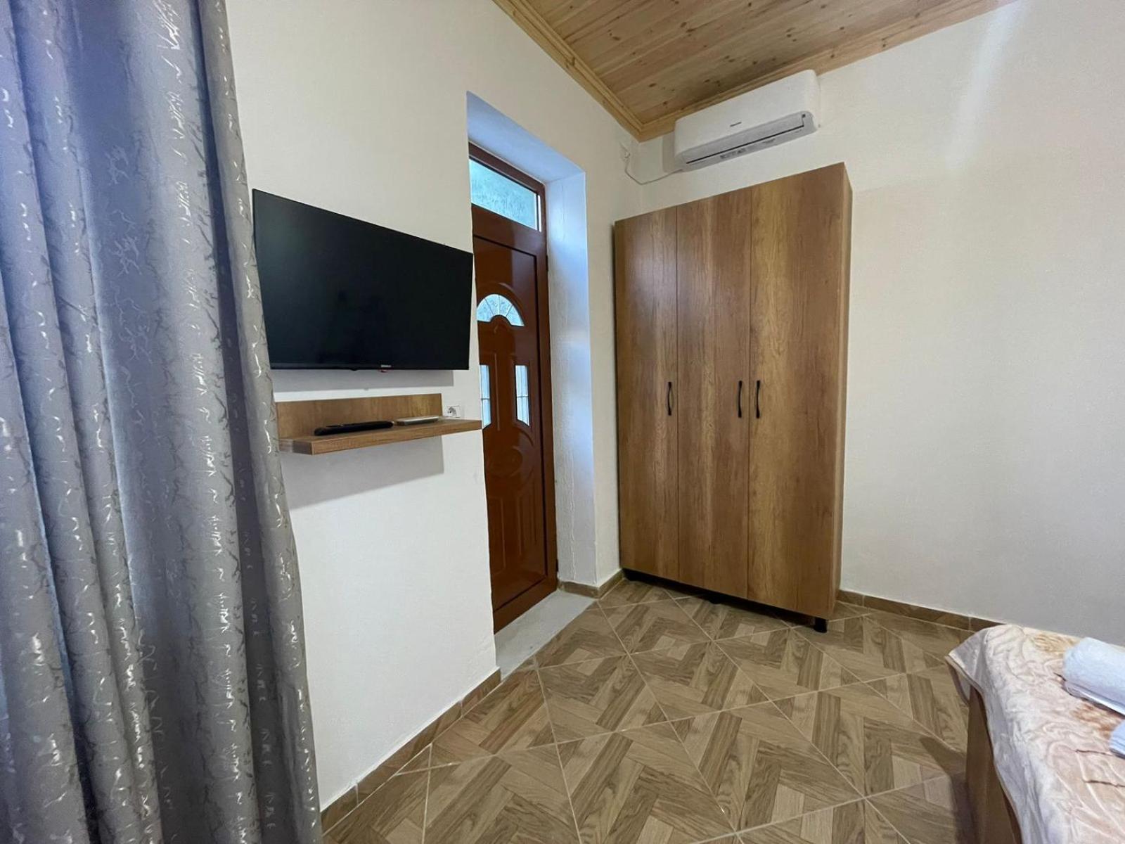 Saraci Room's Gjirokastra