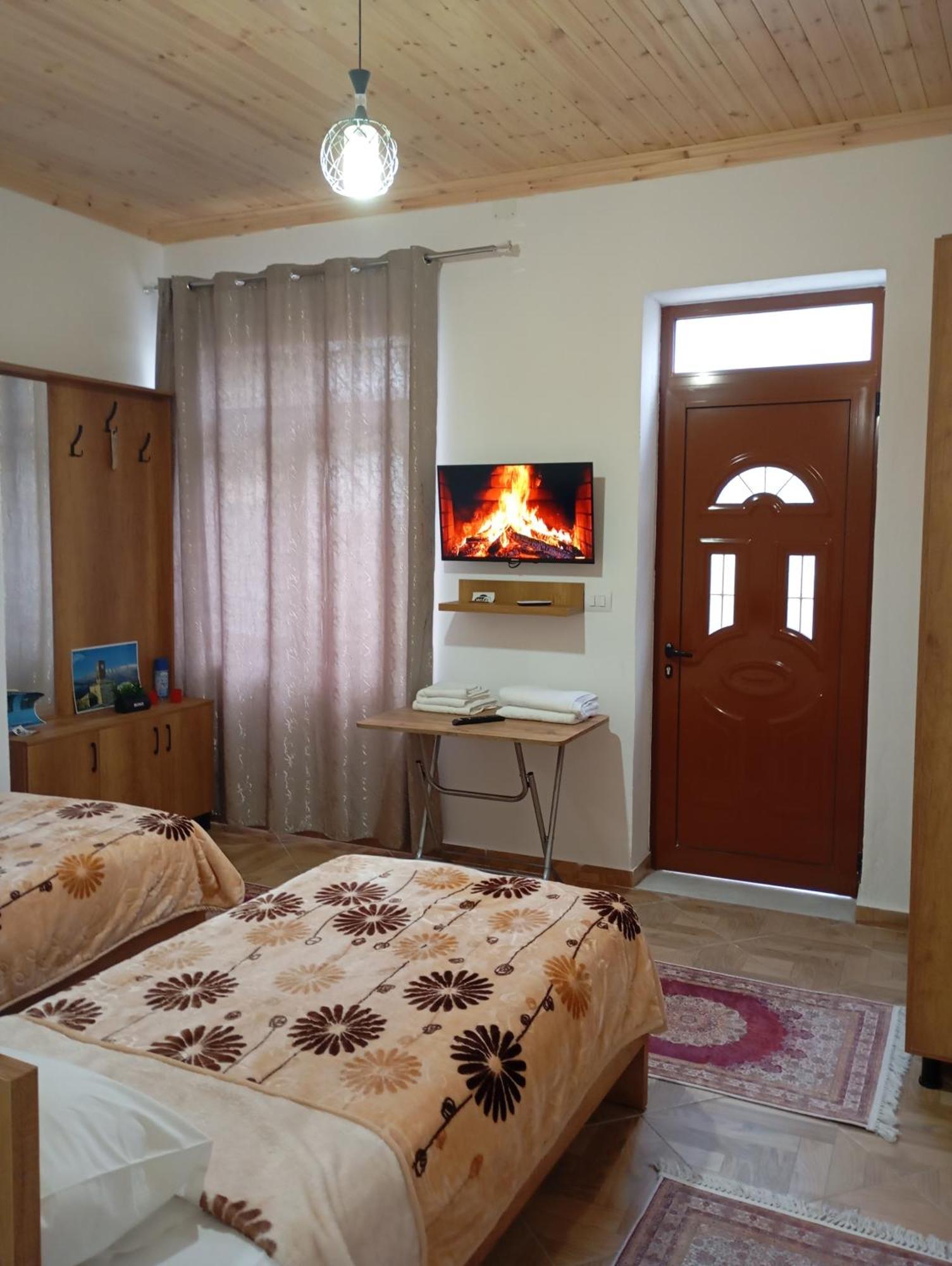 Apartament Saraci Room's *